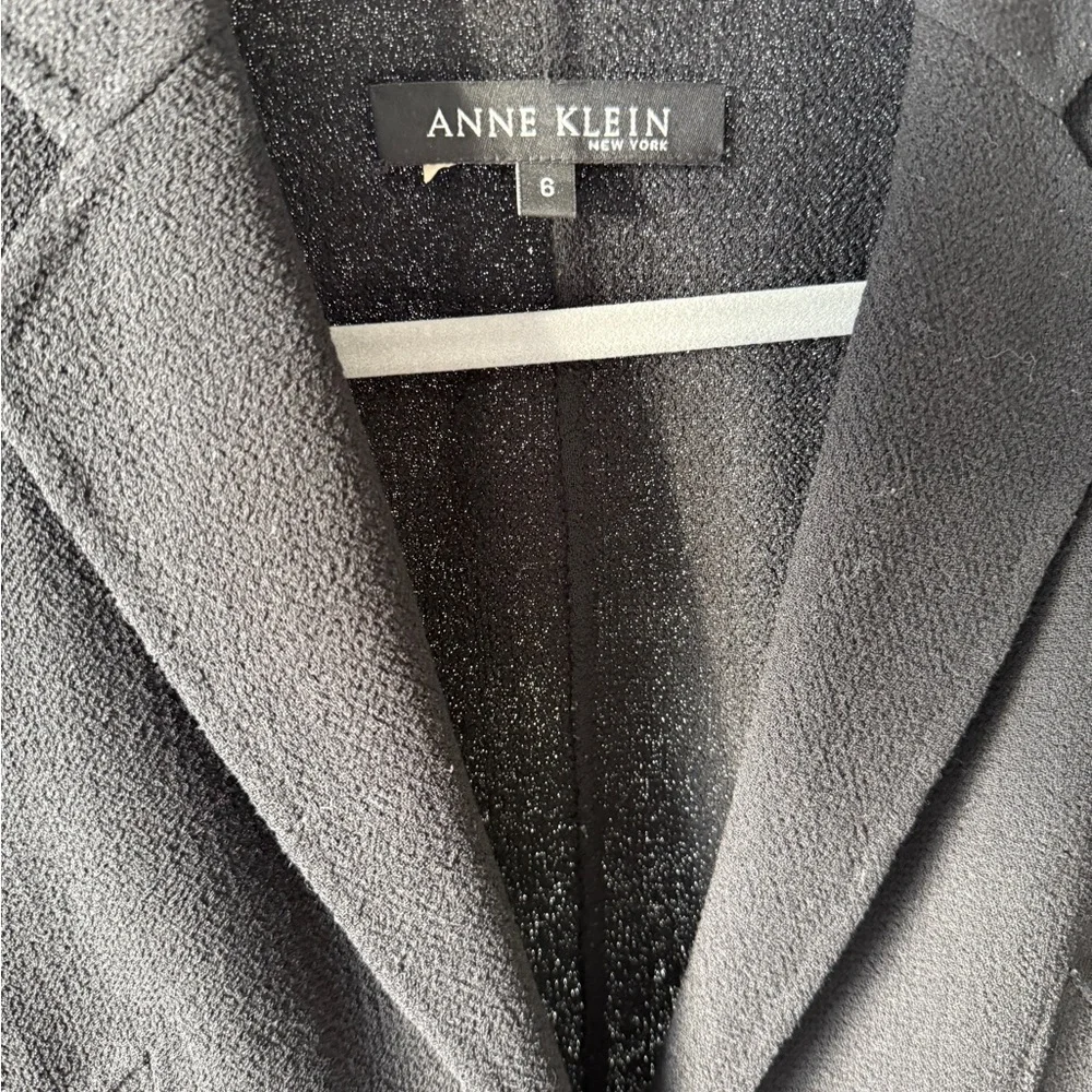 Anne Klein Black Lightweight Blazer – Size 6